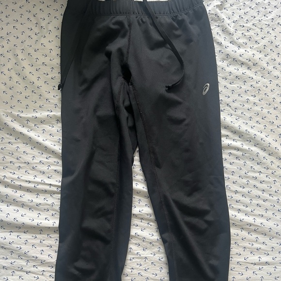 Lightly used ASICS black leggings - Picture 1 of 3